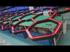 Hexágono Led Lineal Light Luz LED personalizada para el centro comercial