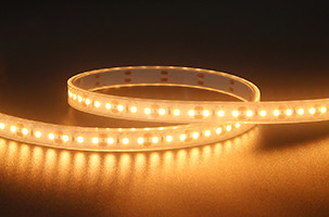 SMD3030 Iluminación de banda LED de 24 V IP65 autoadhesiva a prueba de agua